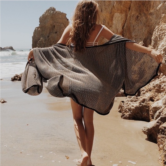 Brandy Melville | Manon Cardigan - Picture 6 of 6